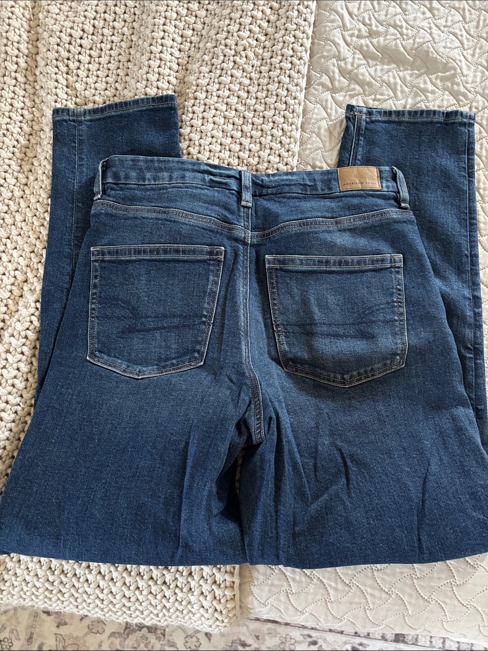 AE curvy mom jean - Picture 6 of 7